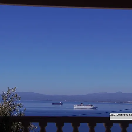 Verga Apartments & Suites Καλαμάτα Εξωτερικό φωτογραφία